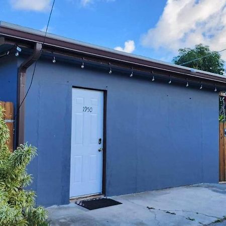 Leo Guest House Hollywood Bagian luar foto