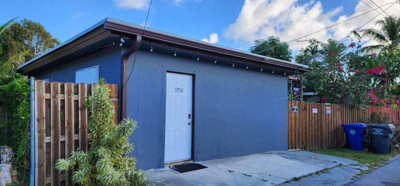 Leo Guest House Hollywood Bagian luar foto